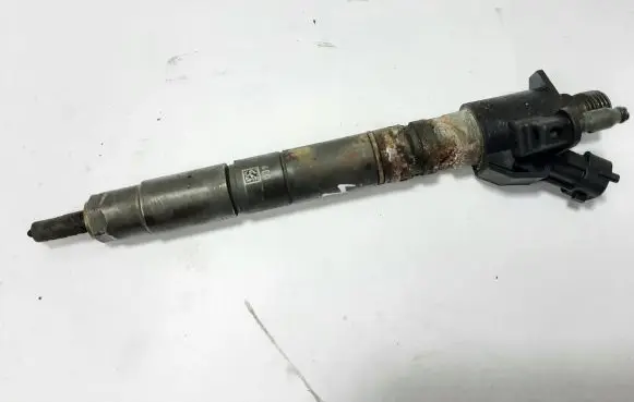 Volvo XC60 Fuel injector 31272690