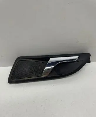 Skoda Octavia Mk2 (1Z) Rear door interior handle 1Z0839247