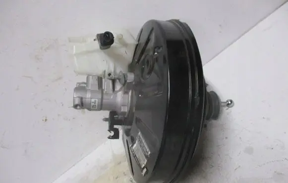 Peugeot Partner III Brake booster 9814457780