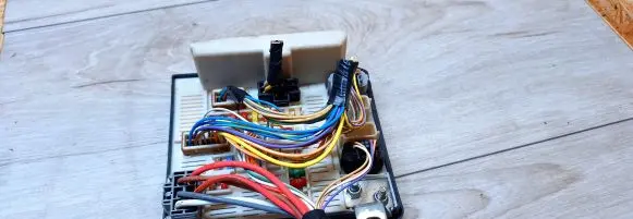 Renault Megane II Fuse box set 8200481866f 6950001812