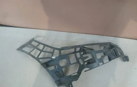 Mercedes-Benz CLS C218 X218 Front bumper mounting bracket A2188852065