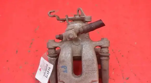 Skoda Octavia Mk3 (5E) Rear brake caliper