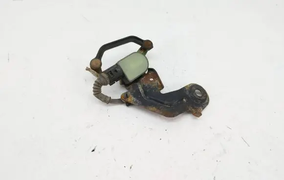 Headlight/headlamp level sensor
