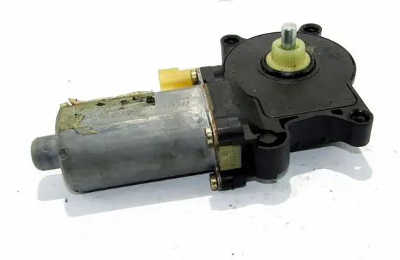 Volvo S70 V70 V70 XC Rear door window regulator motor 0130821777