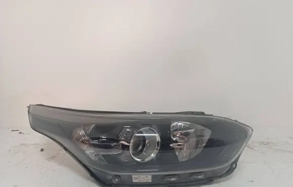 KIA Ceed Headlight/headlamp J792111020 92102J7051