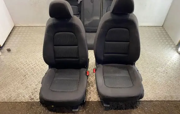 Seat set
