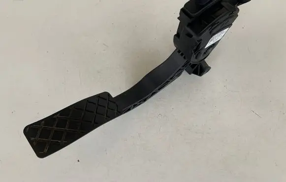 Audi A6 S6 C7 4G Accelerator throttle pedal 8K1723523A 6PV00950521