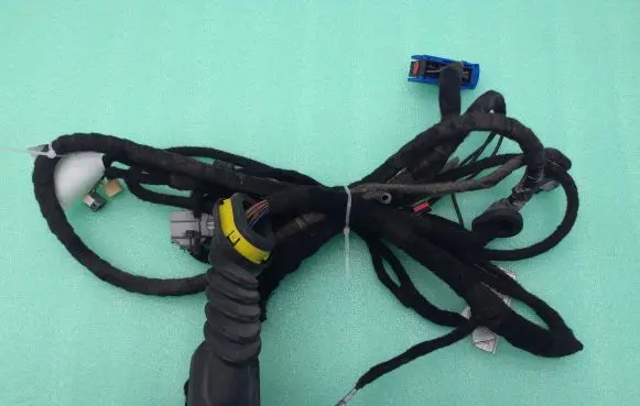 Maserati Levante Tailgate/trunk wiring harness 06700380430 670037939