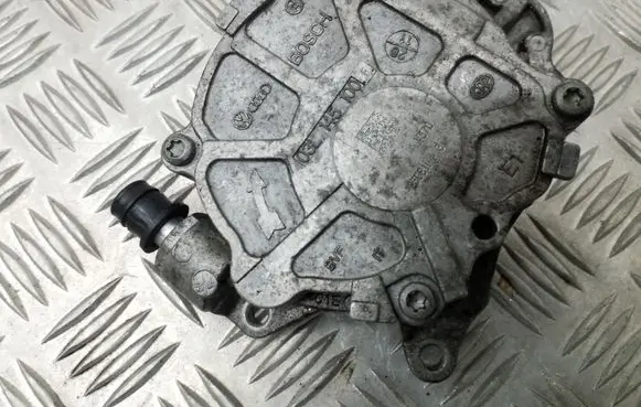 Vacuum pump