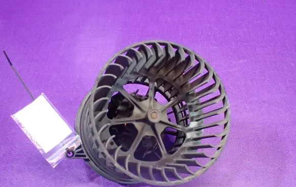 Ford Fusion Heater fan/blower 1736005401
