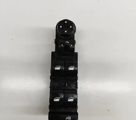 Peugeot 3008 II Electric window control switch 96788281ZD 1002555213