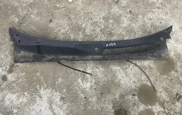 Nissan Terrano Wiper trim 668620f000