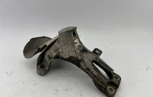 Audi A7 S7 4G Engine mounting bracket 4G0199308E