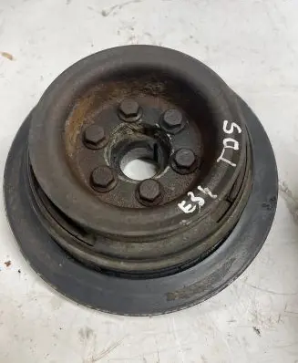 BMW 5 E34 Crankshaft pulley 2246511B