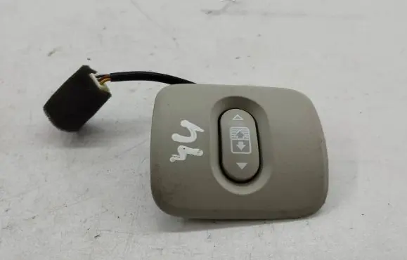 Nissan Qashqai Sunroof switch 