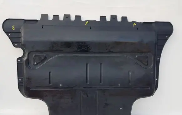 Audi Q3 F3 Engine splash shield/under tray 5QF825236