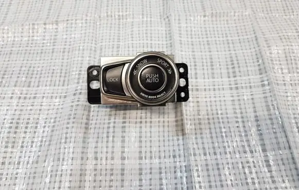 Suzuki Vitara (LY) Suspension ride height/mode switch 