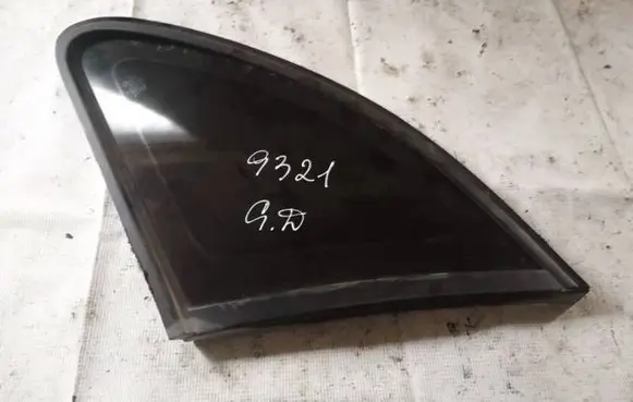Skoda Fabia Mk2 (5J) Rear side window as2