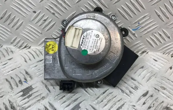Volkswagen Multivan T5 Front door blower motor 7H0815019A 0509169076