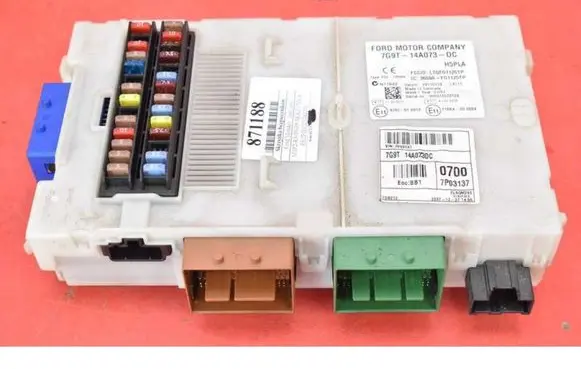 Ford Mondeo MK IV Fuse box set 7GT-14A073-DC
