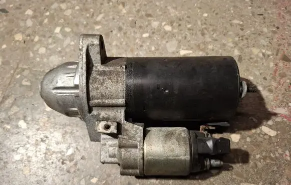 BMW 7 E65 E66 Starter motor