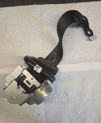 Mercedes-Benz GLC X253 C253 Rear seatbelt 34134622