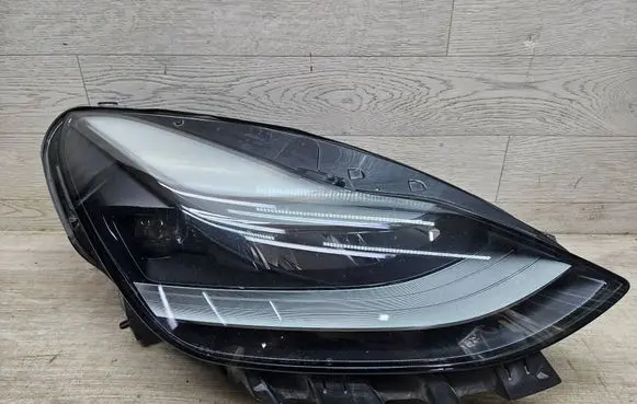 Tesla Model 3 Headlight/headlamp 151495300D
