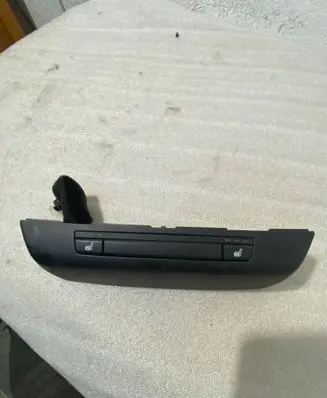 BMW 1 E81 E87 Seat heating switch 6962604 03743670