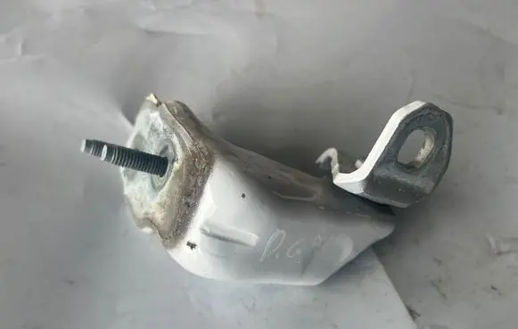 Ford Edge II Rear door lower hinge 
