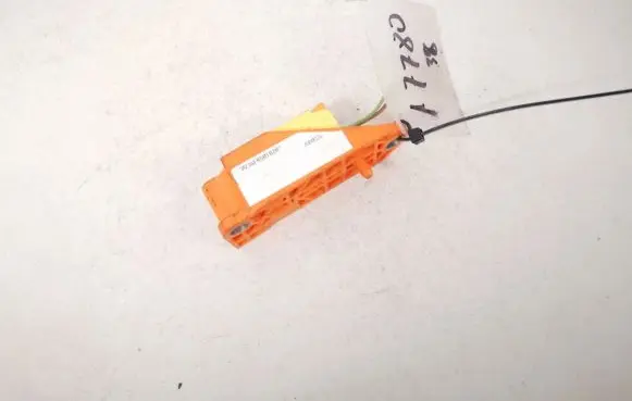 Skoda Fabia Mk2 (5J) Airbag deployment crash/impact sensor 1t0909606a 5wk43340