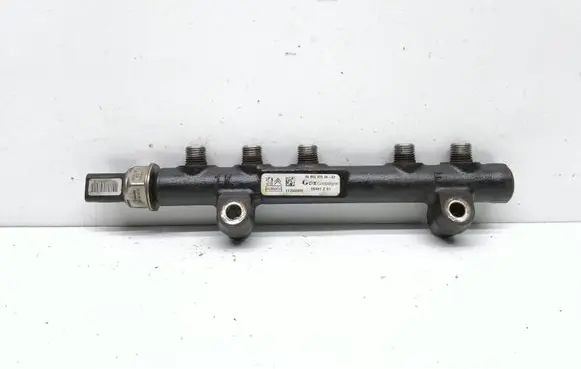 Volvo V60 Fuel main line pipe 9685297580 9670076780