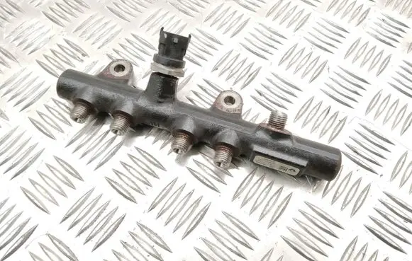 Mercedes-Benz Citan W415 Fuel main line pipe 175215346R 131580961 H8201157327
