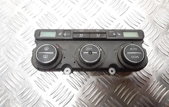 Volkswagen Touran I Climate control unit