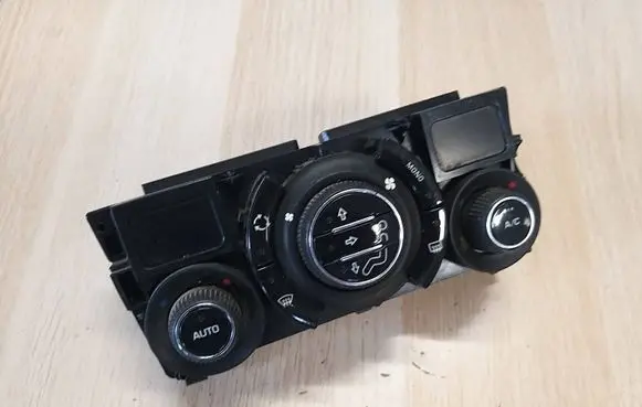 Citroen C3 Picasso Climate control unit 96711892XV
