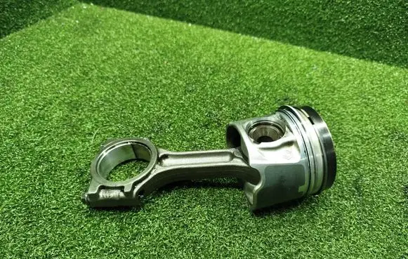 Renault Trafic III (X82) Piston 080340
