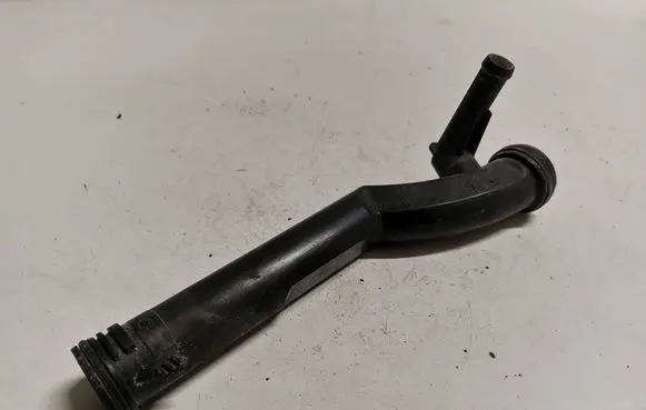 Volkswagen Polo Engine coolant pipe/hose
