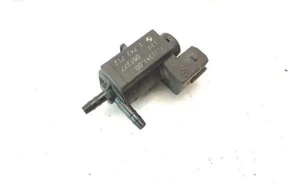 Vacuum valve