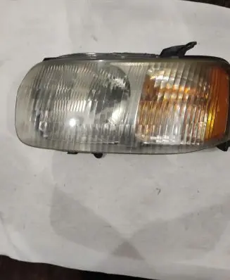 Ford Escape Headlight/headlamp