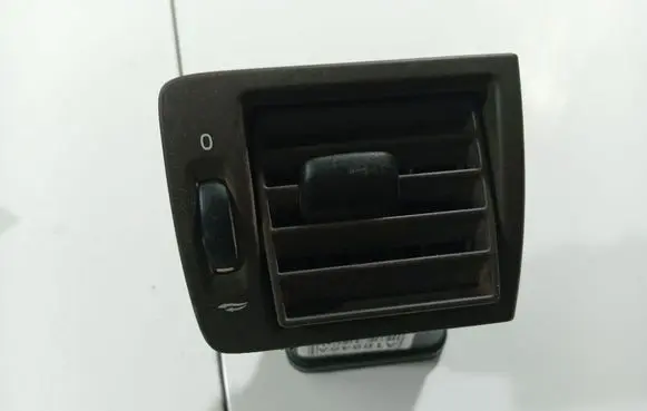Dash center air vent grill