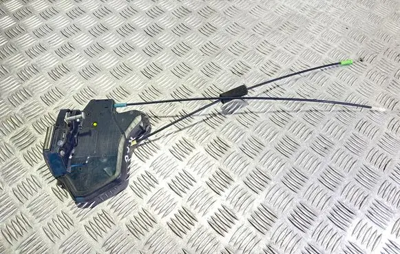 Suzuki Grand Vitara II Rear door lock 60120215