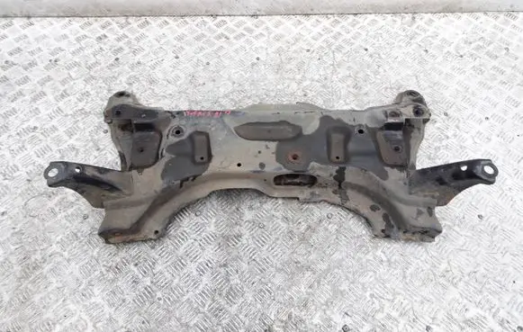 Toyota Yaris Front subframe yjrw