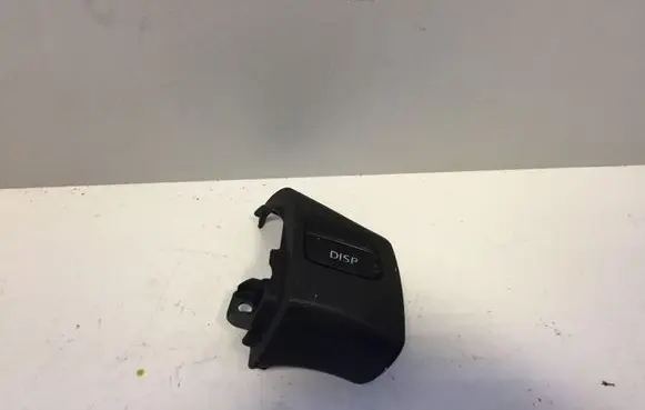 Steering wheel buttons/switches