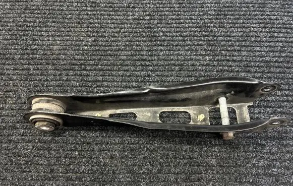 BMW X3 G01 Rear control arm 6871020 1118A