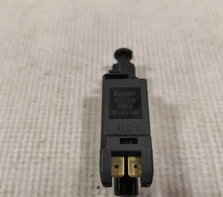 Volkswagen Sharan Brake pedal sensor switch 191945515B
