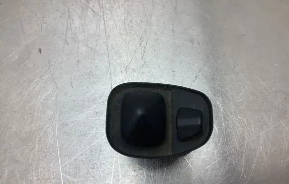 BMW 3 E30 Wing mirror switch 03830700 1369331 6131