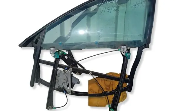 Audi A4 S4 B5 8D Front door window regulator with motor A4B5KASACJ