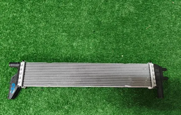 Dacia Duster II Coolant radiator 