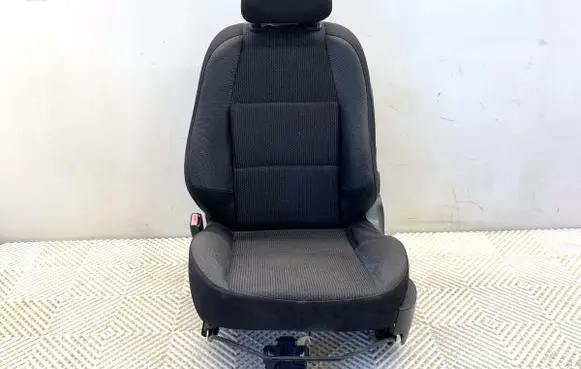 Peugeot 207 Front driver seat 