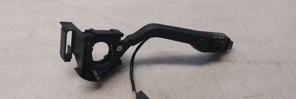 Volkswagen PASSAT B3 Wiper control stalk 333953503A KLS207843