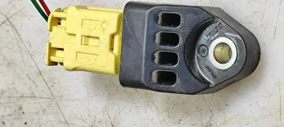 Subaru Forester SH Airbag deployment crash/impact sensor 98237AG000 76482RGAQ